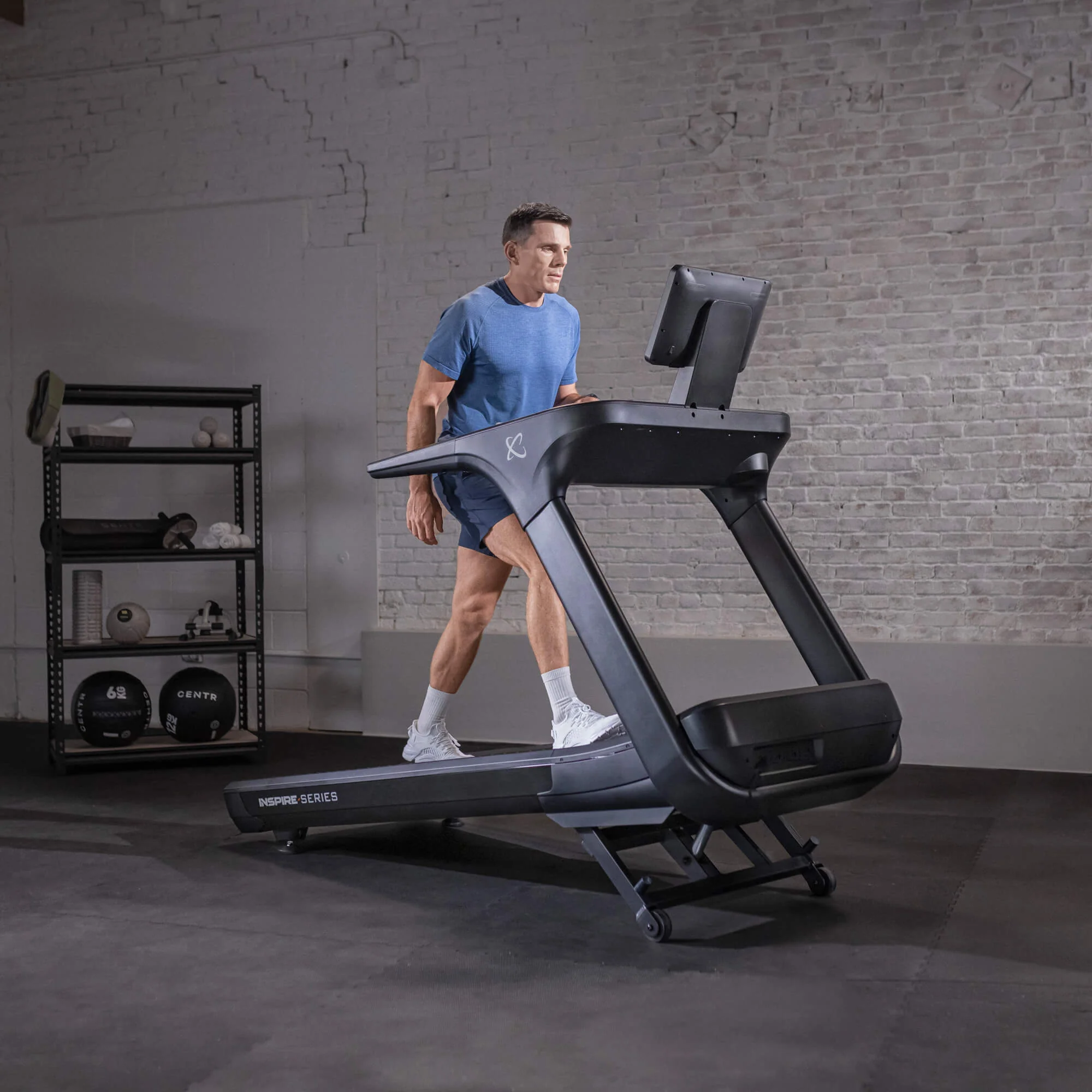 Inspire Series T7S Treadmill - Image 15