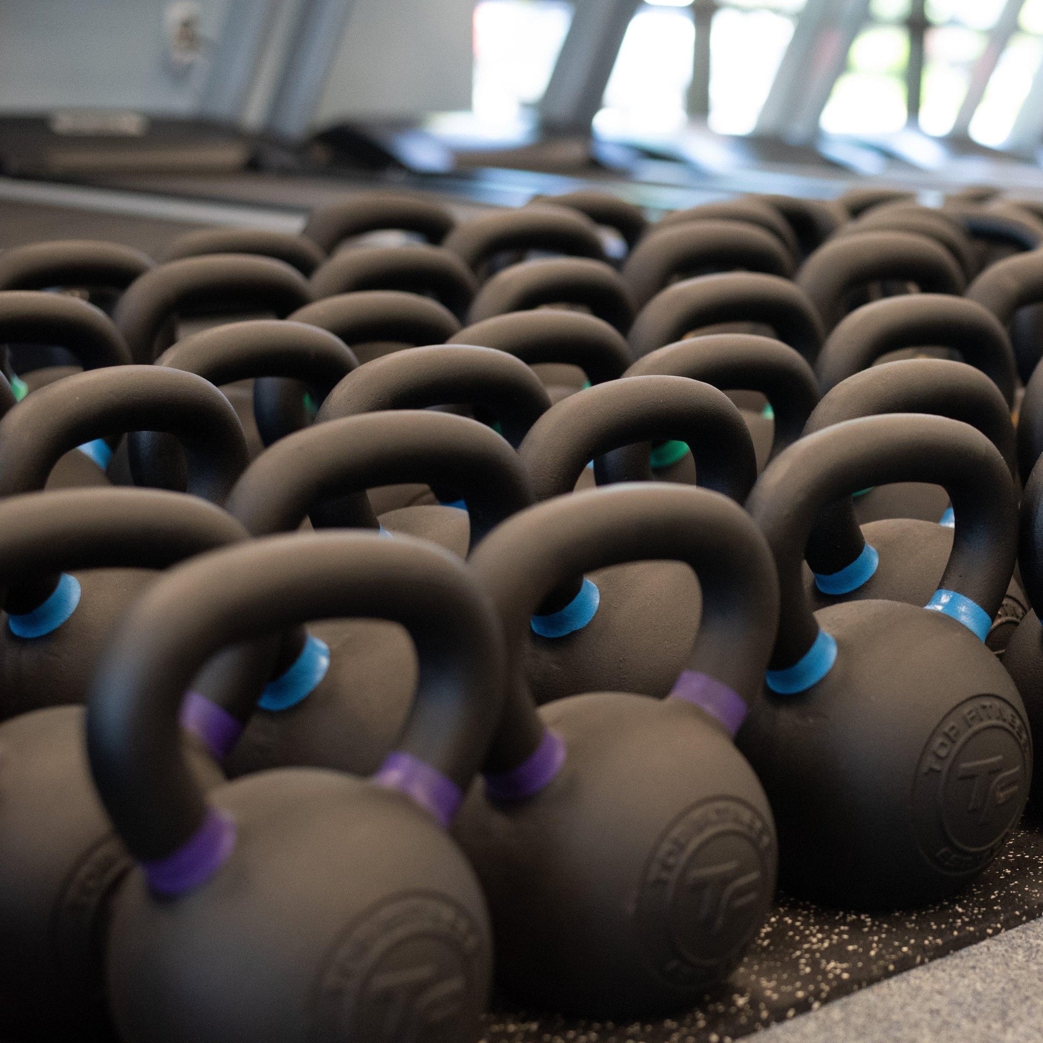 Top Fitness Cast Iron Kettlebell (Color-Coded) - Image 3